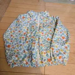 Breeze　花柄フード収納ジップアップジャケット 130cm