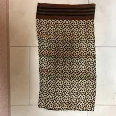 ヒョウ柄スカーフのサムネイル