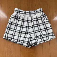 チェック柄ツイードショートパンツ