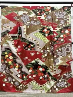 豆うさ様専用 振袖 袷 金彩 枝梅文様 黒地 スモールサイズ | Mercari