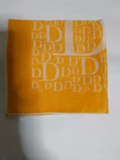 Dior オレンジ ハンカチ