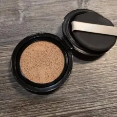 ドラマティックエッセンスクッション ライトオークル 13g