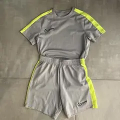 Nike DRI-FIT スポーツウェア Sサイズ　上下　キッズ　サッカーウエア