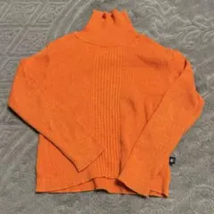 ファミリア　タートルネックニット　リブニット　オレンジ　110
