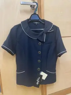 未使用　en joie ネイビー ボタン付きジャケット サイズ9