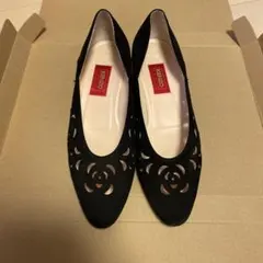 KENZO パンプス ブラック 花柄カットワーク バラ ローズのサムネイル