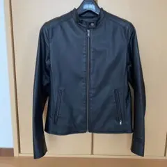 【UNIQLO】フェイクレザー　スタンドカラー　黒　Sサイズ