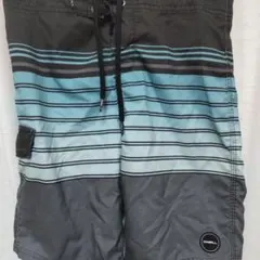 ボードショーツ　オニール