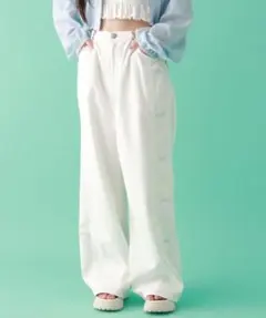 レピピアルマリオ シナモロール ホワイトデニム ワイドパンツのサムネイル
