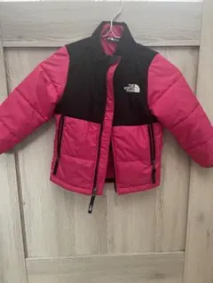 美品　THE NORTH FACE 中綿コート ピンク/黒　4T