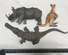【匿名】どうぶつフィギュア カンガルー サイ ワニ 3点セット