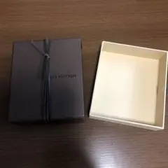 ルイビトン空き箱と紙袋