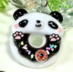 パンダドーナツキーホルダー、肉球、可愛い、レジン、ハンドメイド、ゆめかわ