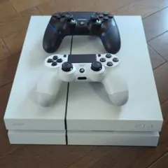 PlayStation 4 (PS4) ホワイト 本体とコントローラーセット