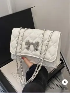 ホワイトリボンキルティングショルダーバッグ