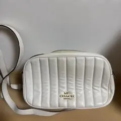 COACH ホワイト キルティング ショルダーバッグ