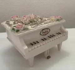 ⭐︎花の装飾 ピアノ型オルゴール⭐︎