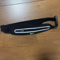 Nike ランニングポーチ
