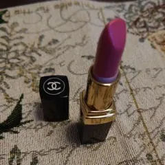 CHANEL 青みピンクリップ