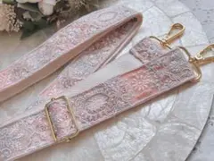 人気柄　ハンドメイド　ショルダー　スマホ　ストラップ　ピンク　送料込