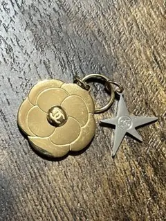 CHANELデザインチャーム