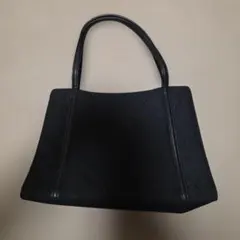 4℃ ハンドバッグ ブラック 刺繍 フォーマルのサムネイル