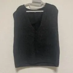 UNIQLO Vネックニットベスト