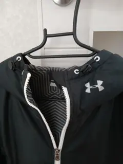 アンダーアーマー ナイロンジャケット フルジップ XL　コールドギア