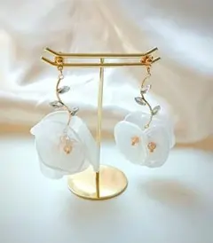 【再販】シフォン ピアス イヤリング ブライダル ホワイト ハンドメイド