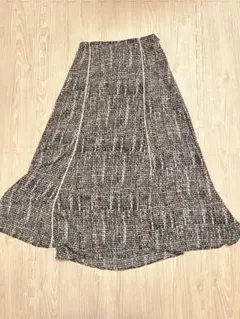 美品】モノトーン ロングスカートのサムネイル