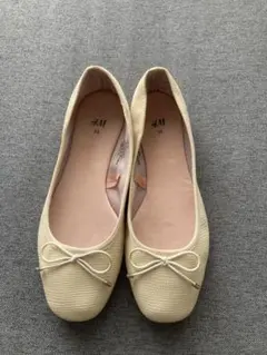 H&M バレエシューズ　35サイズのサムネイル