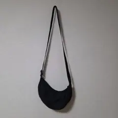 UNIQLO　ユニクロ　ラウンドミニショルダーバッグ　黒　BLACK　ブラック