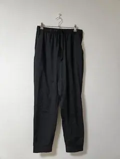 黒スラックス ゴムウエスト