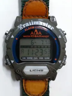 ALBA Trailmaster デジタル腕時計 FCH7HZ 【電池交換済】のサムネイル