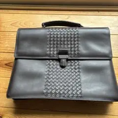 BOTTEGA VENETA イントレチャート ビジネスバッグ ダークブラウンのサムネイル