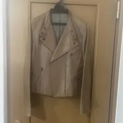 ベージュ ライダースジャケット シミあり