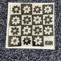 iGin BTS JIN イラスト付きパズル型コースター グッズ - メルカリ