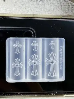 ネイルパーツ クロスモールド　十字架　デカパーツ　シリコンモールド　クロム