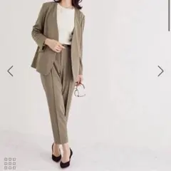 ROPE セットアップノーカラージャケット　ピンタックシガレットパンツ