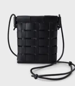 【新品】アンタイトル　UNTITLED ワールド メッシュサコッシュ　ブラックのサムネイル