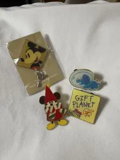 Disney ピンバッジ 4点セット