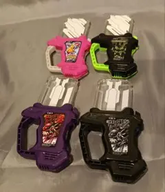 仮面ライダーエグゼイド　DX版ガシャット4個中古品セット