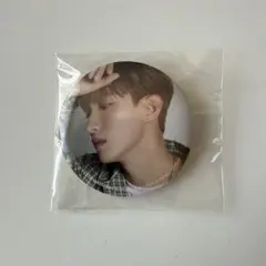 DFESTA カプセルトイ 缶バッジ ドギョム DK