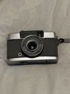 オリンパスPEN ハーフフィルムカメラのサムネイル