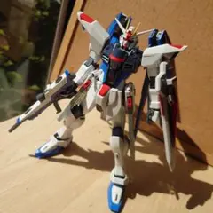 送料無料■匿名配送■2004☆MG　フリーダムガンダム　FREDOMGUNDAM