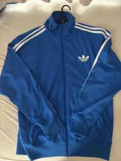 adidasトラックジャケットのサムネイル