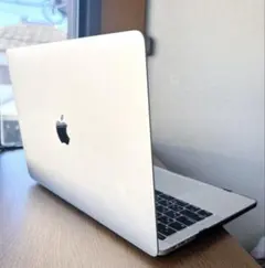 先着順Apple MacBook Pro 13インチ 250GB 美品　シルバー