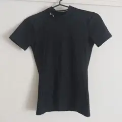 UNDER ARMOUR ブラック アンダーシャツ YXL　S