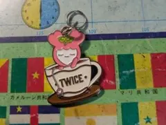 こ*ぼ様 TWICElovely モモ キーホルダー‼️