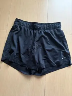 Nike ブラックショーツ ドライフィット